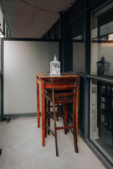 Chic 1-Br Condo; Parking Included; Downtown Core Toronto Ngoại thất bức ảnh
